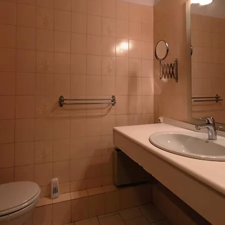 Vue Au Lavandou, Climatisation, Parking - Fr-1-803-16 Apartament